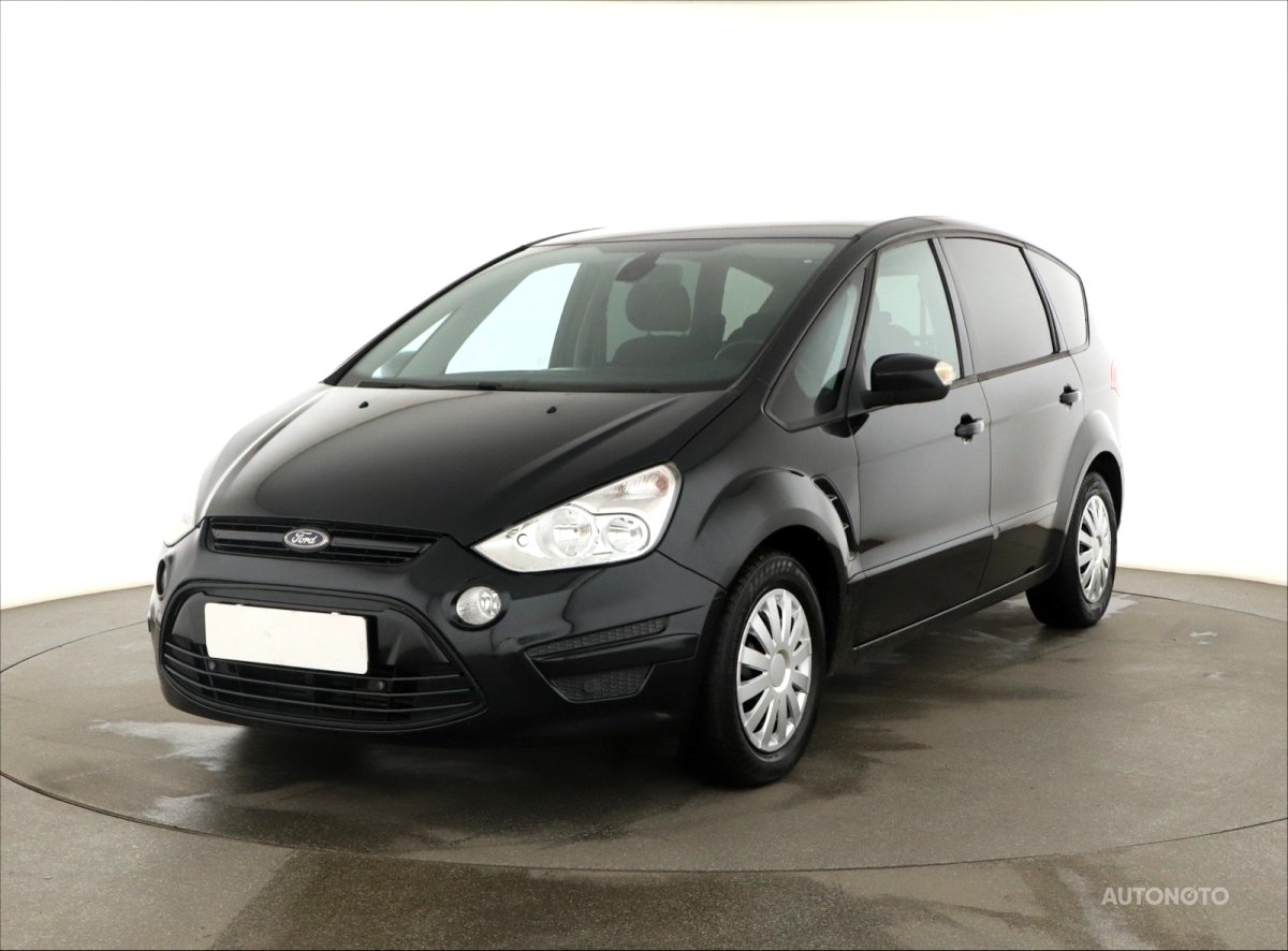 Ford S-MAX, 2011 - pohled č. 3