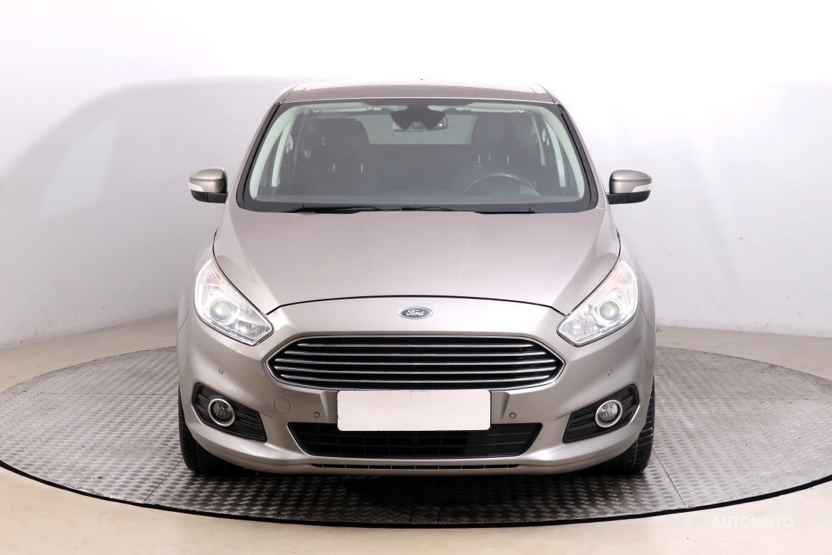 Ford S-MAX, 2016 - pohled č. 2