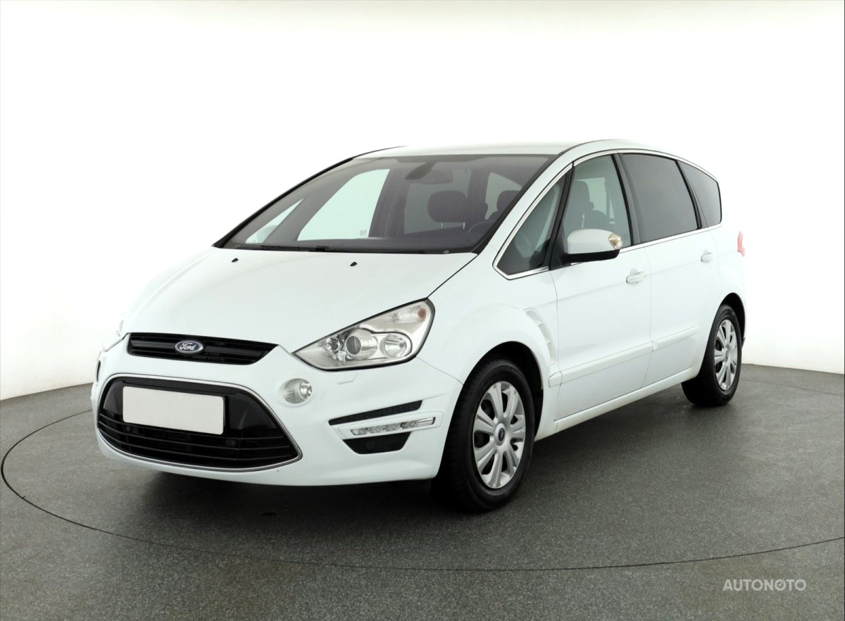 Ford S-MAX, 2014 - pohled č. 3