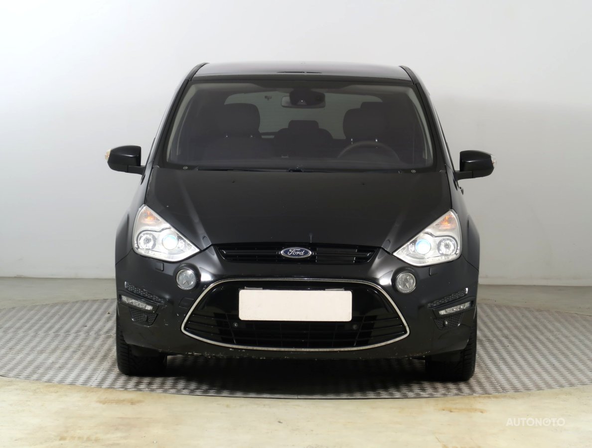 Ford S-MAX, 2012 - pohled č. 2