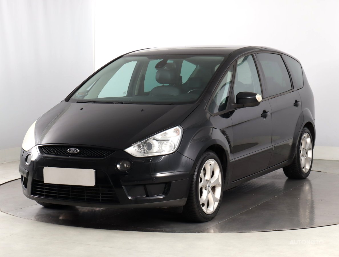 Ford S-MAX, 2007 - pohled č. 3