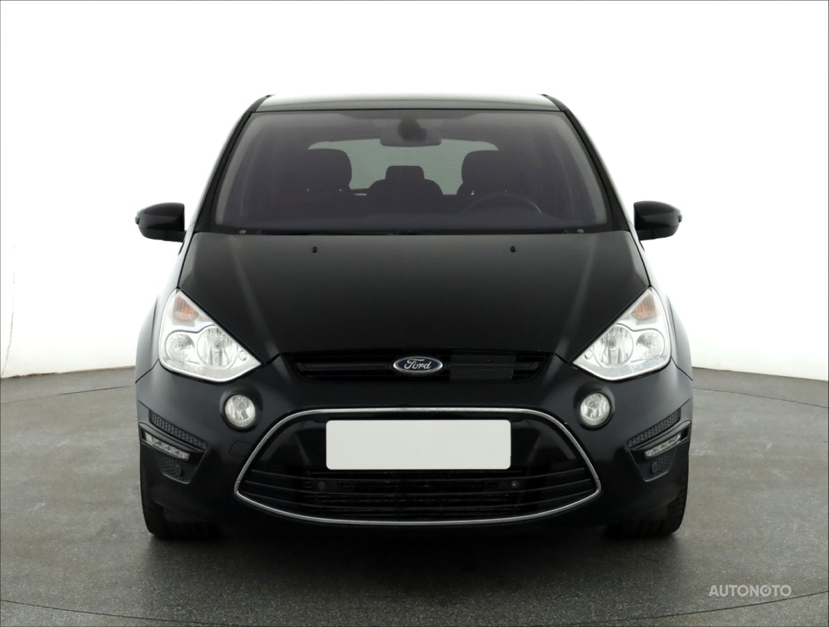 Ford S-MAX, 2011 - pohled č. 2