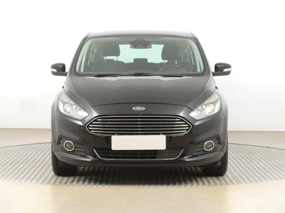 Ford S-MAX, 2016 - pohled č. 2