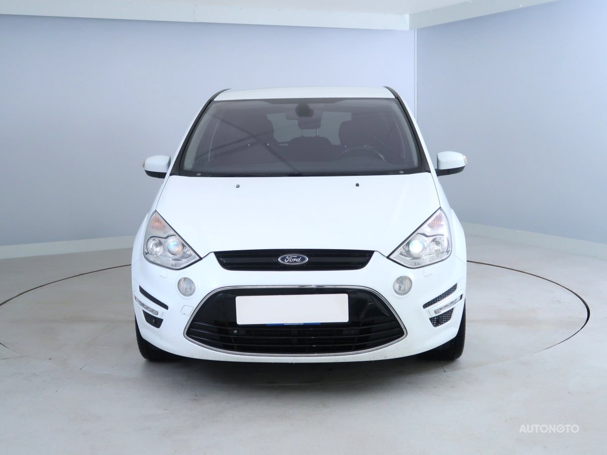 Ford S-MAX, 2013 - pohled č. 2
