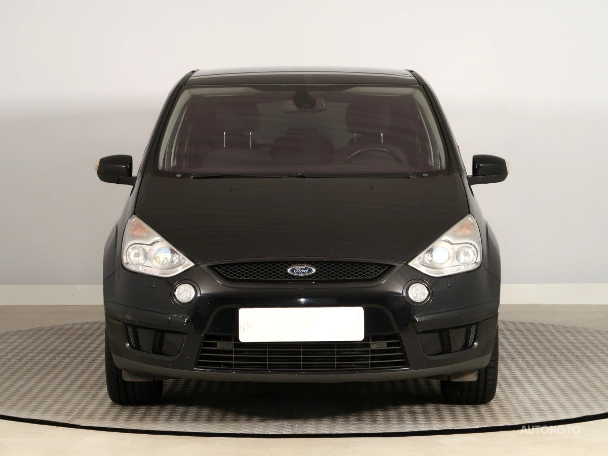 Ford S-MAX, 2009 - pohled č. 2