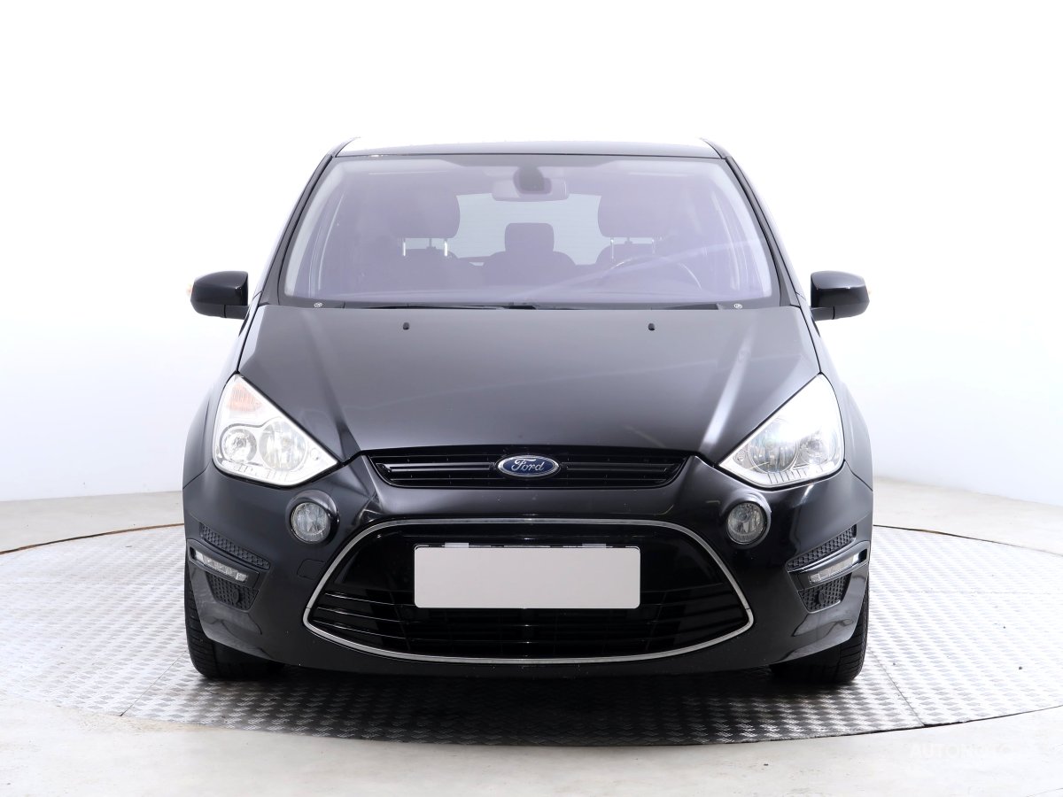 Ford S-MAX, 2013 - pohled č. 2