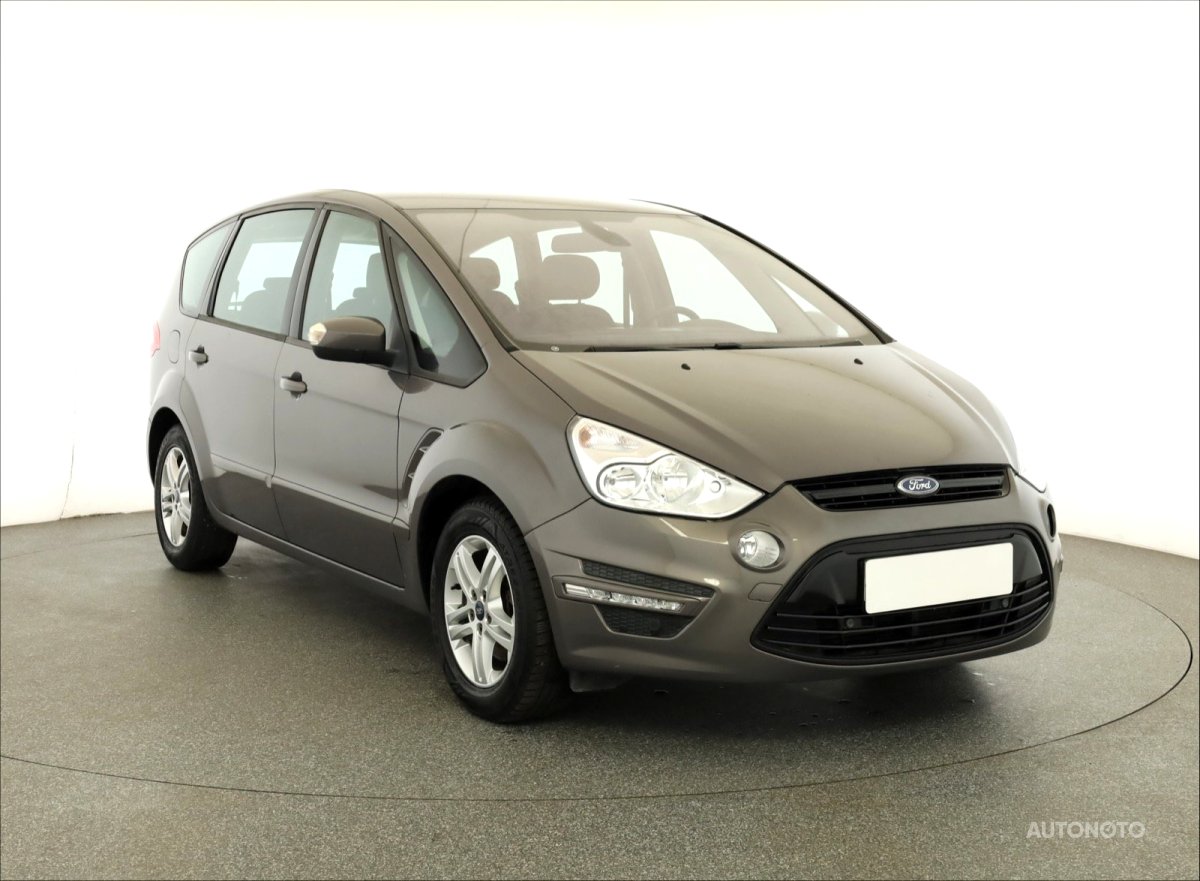 Ford S-MAX, 2013 - celkový pohled