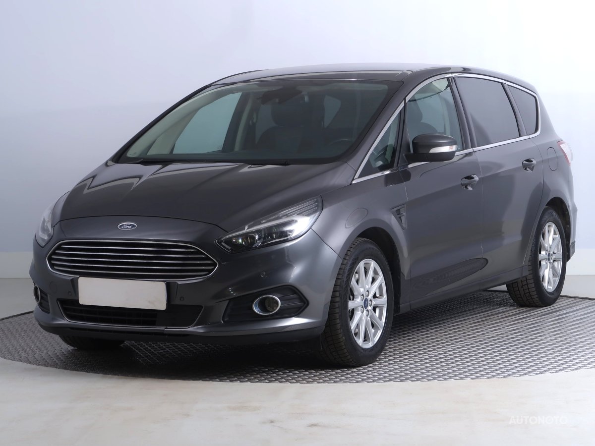 Ford S-MAX, 2015 - pohled č. 3