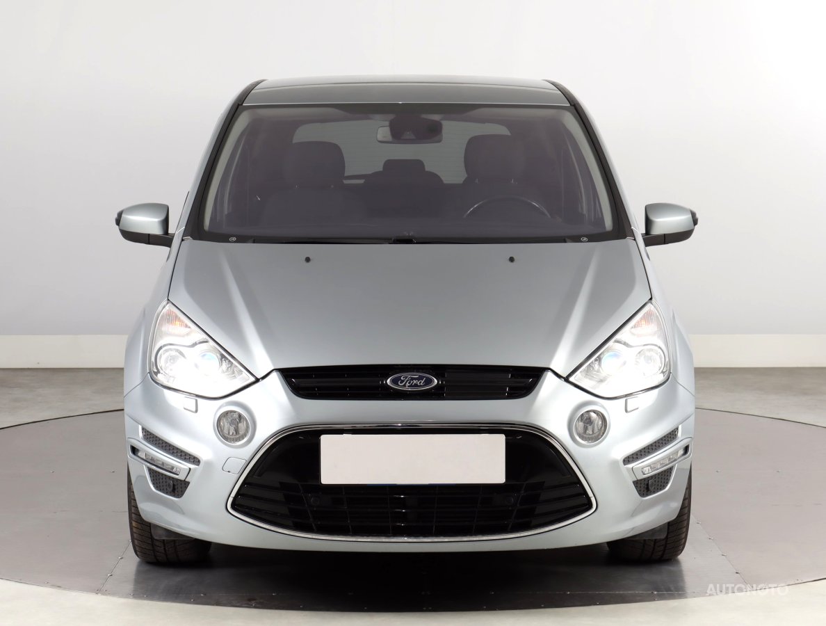 Ford S-MAX, 2012 - pohled č. 2