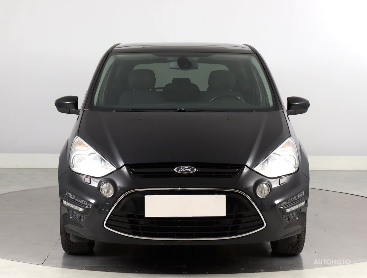 Ford S-MAX, 2010 - pohled č. 2