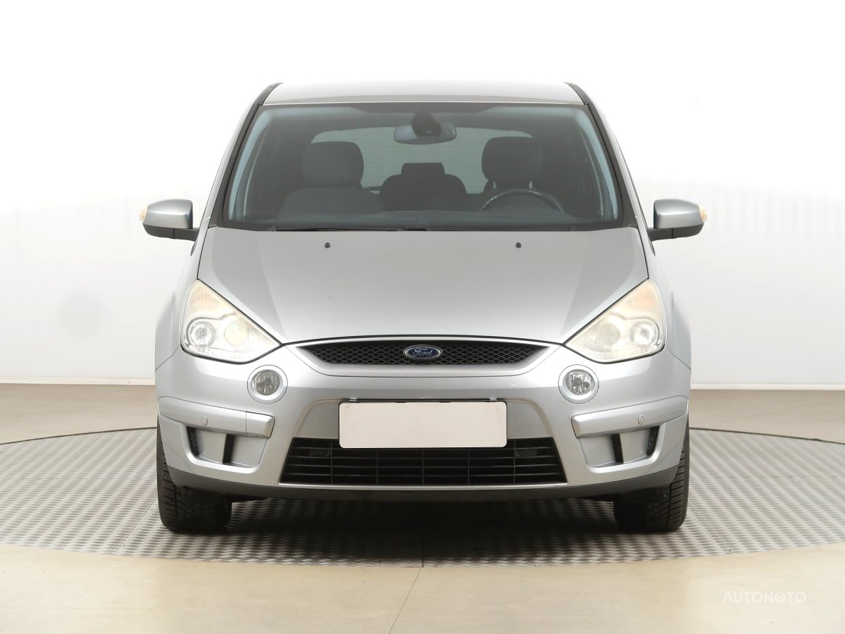 Ford S-MAX, 2007 - pohled č. 2