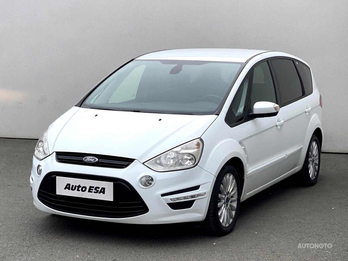 Ford S-MAX, 2014 - pohled č. 3