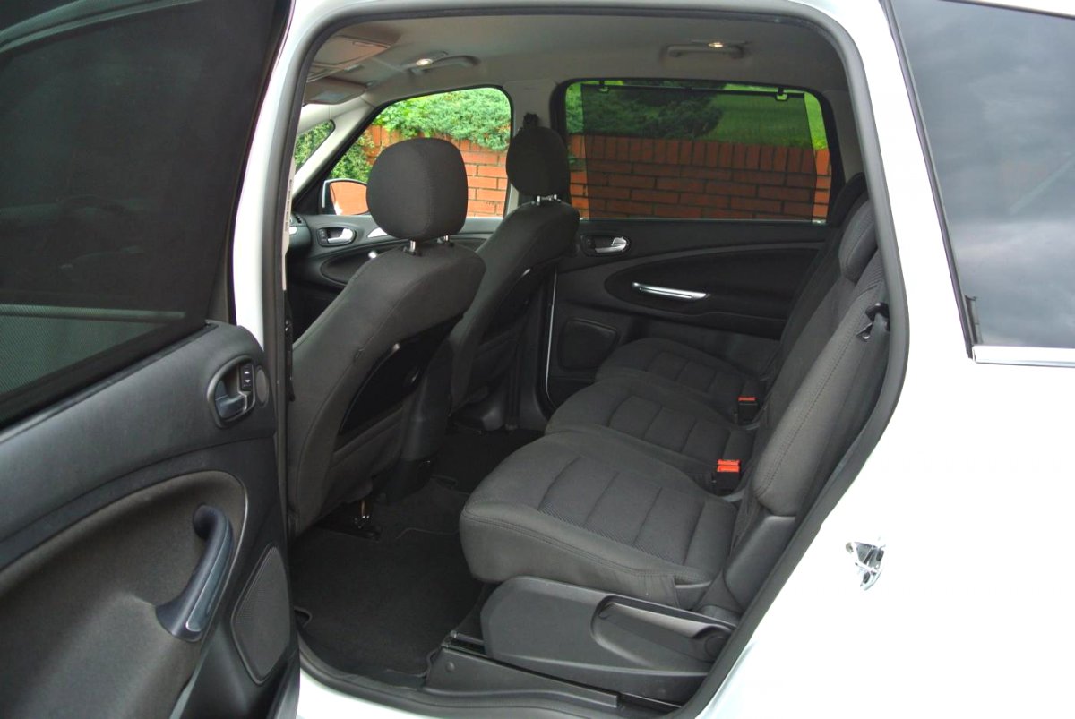 Ford S-MAX, 2013 - pohled č. 11