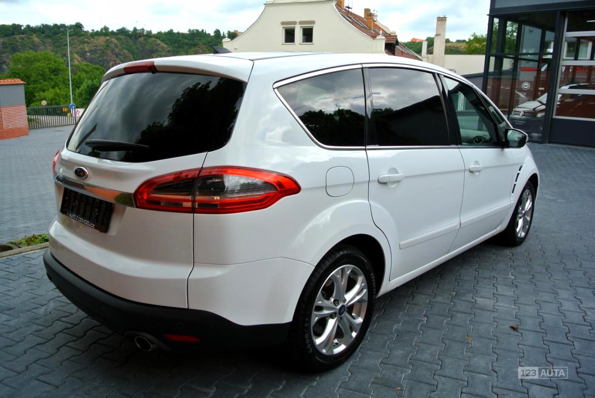 Ford S-MAX, 2013 - pohled č. 6