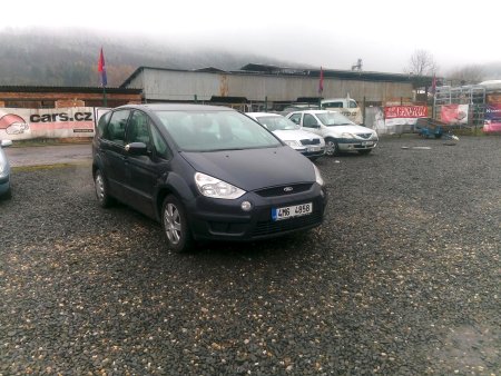 Ford S-MAX, 2007 - pohled č. 3