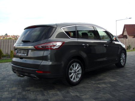 Ford S-MAX, 2017 - pohled č. 3