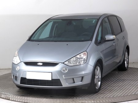 Ford S-MAX, 2007 - pohled č. 3