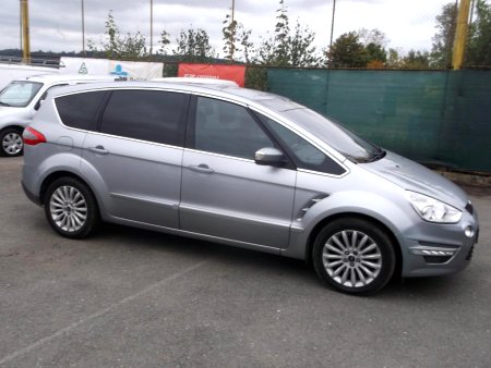 Ford S-MAX, 2010 - pohled č. 2