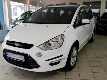 Ford S-MAX, 2013 - pohled č. 2