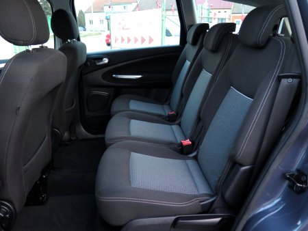 Ford S-MAX, 2011 - pohled č. 12