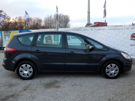 Ford S-MAX, 2011 - pohled č. 6