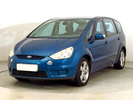 Ford S-MAX, 2008 - pohled č. 3