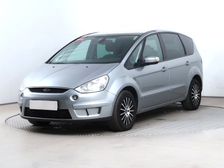 Ford S-MAX, 2007 - pohled č. 3