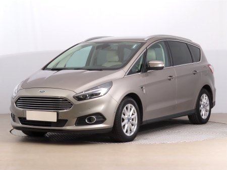 Ford S-MAX, 2015 - pohled č. 3
