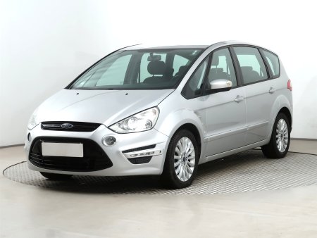 Ford S-MAX, 2013 - pohled č. 3