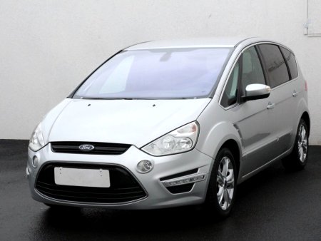 Ford S-MAX, 2013 - pohled č. 3