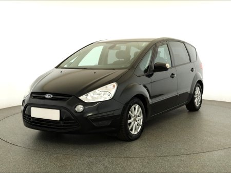 Ford S-MAX, 2010 - pohled č. 3