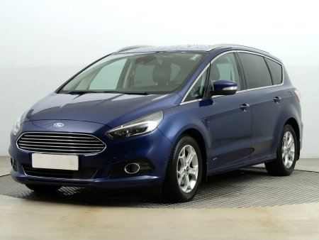Ford S-MAX, 2017 - pohled č. 3