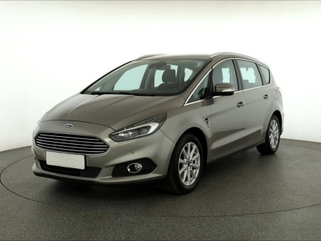 Ford S-MAX, 2016 - pohled č. 3