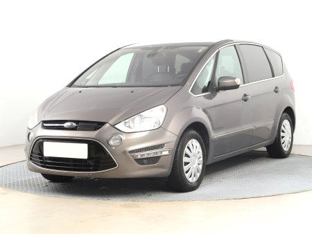 Ford S-MAX, 2011 - pohled č. 2
