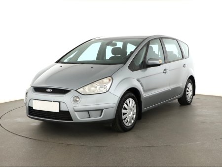 Ford S-MAX, 2007 - pohled č. 3