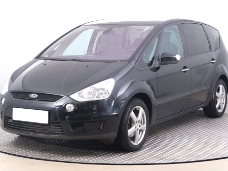 Ford S-MAX, 2010 - pohled č. 3