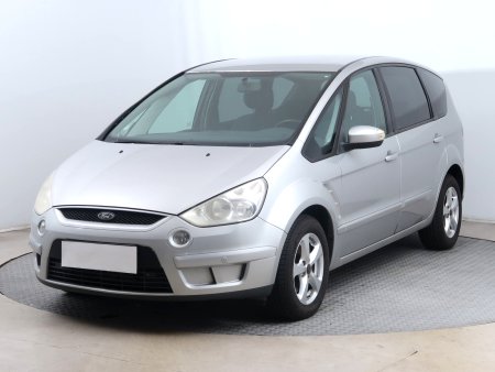 Ford S-MAX, 2008 - pohled č. 3