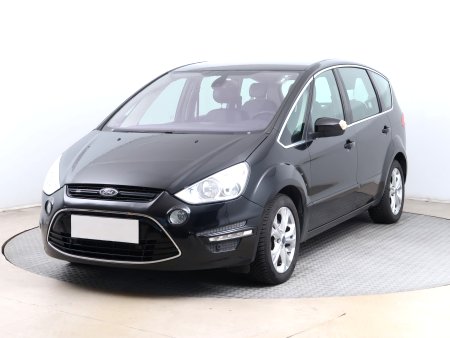 Ford S-MAX, 2013 - pohled č. 3