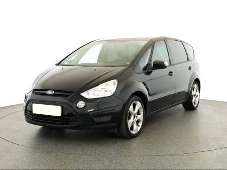 Ford S-MAX, 2012 - pohled č. 3