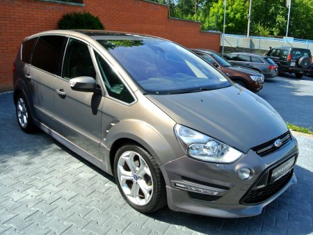 Ford S-MAX, 2014 - pohled č. 3