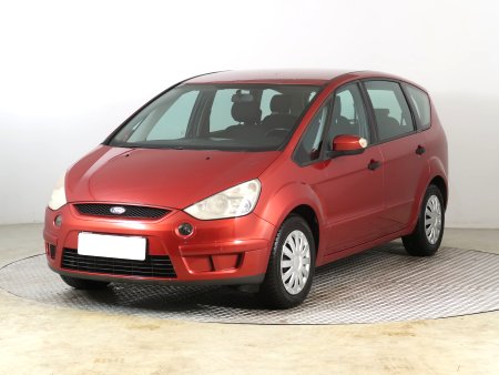 Ford S-MAX, 2007 - pohled č. 3