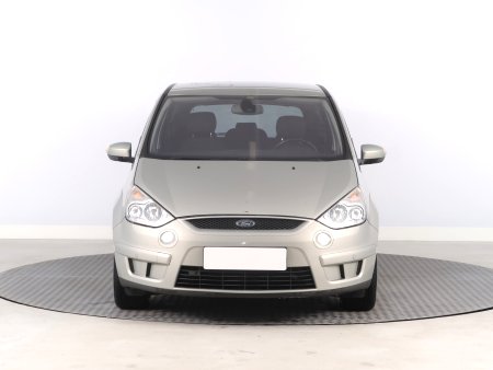 Ford S-MAX, 2009 - pohled č. 2