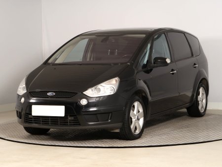 Ford S-MAX, 2009 - pohled č. 3