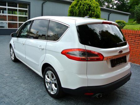 Ford S-MAX, 2013 - pohled č. 4