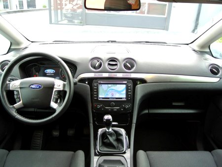 Ford S-MAX, 2013 - pohled č. 9