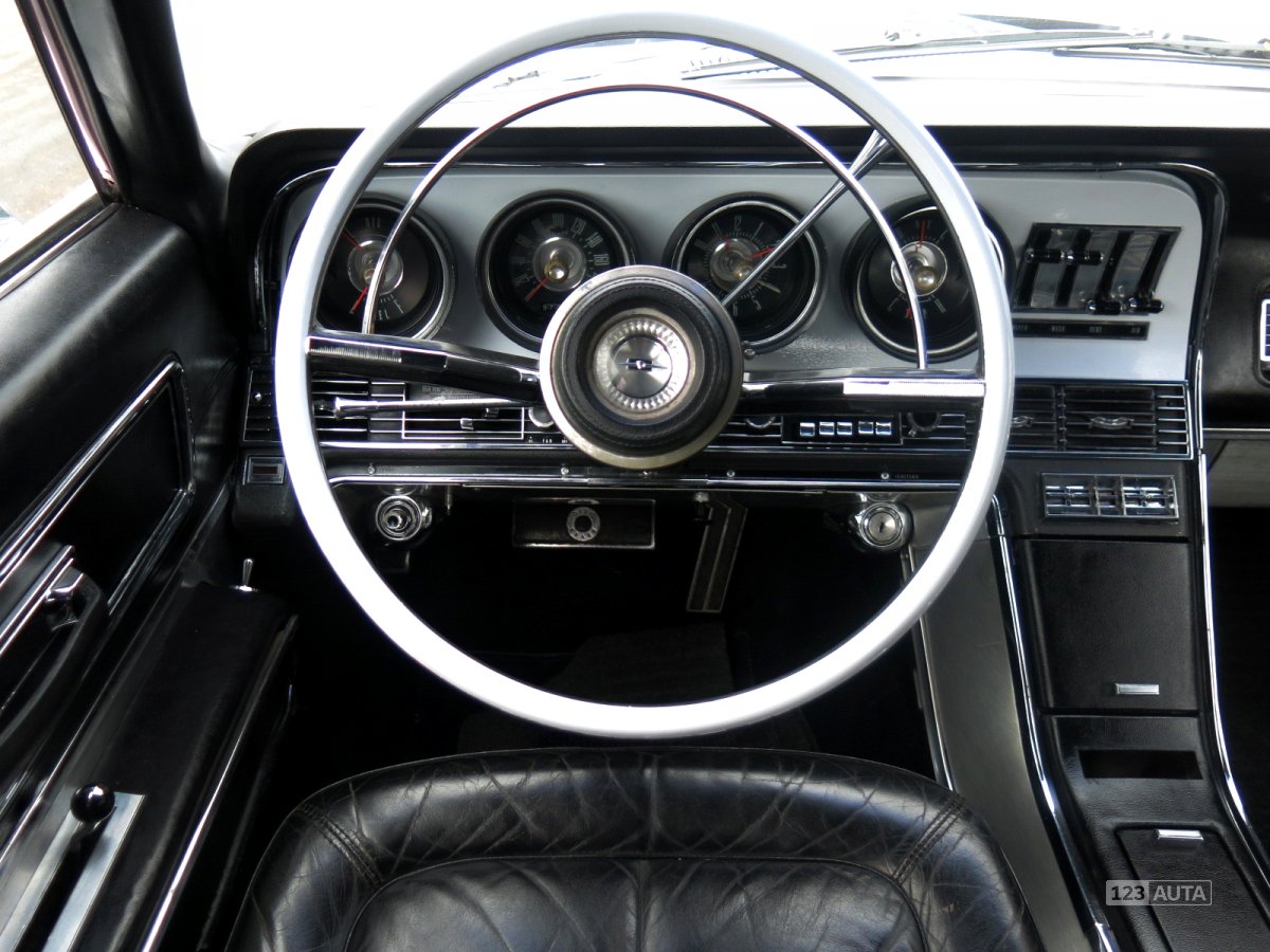Ford Thunderbird, 1967 - pohled č. 9