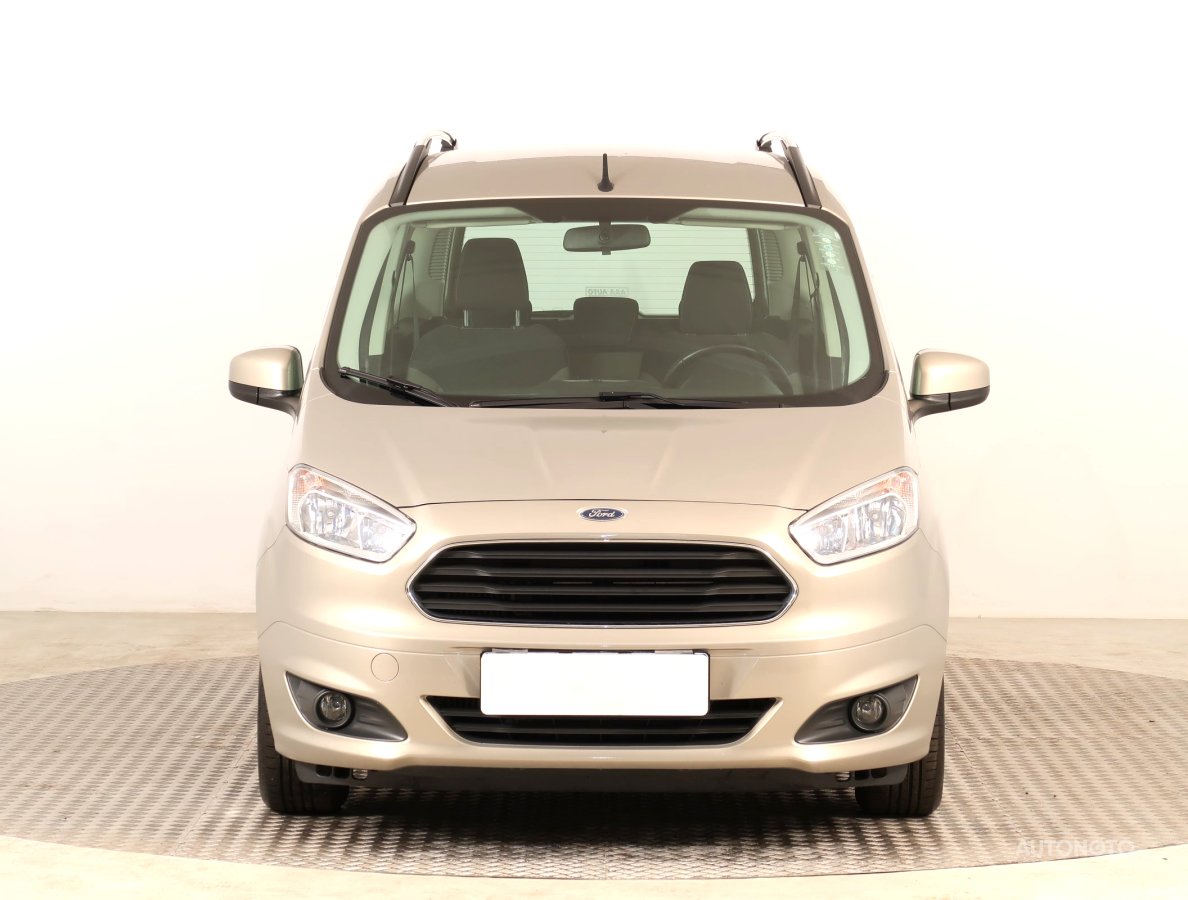 Ford Tourneo Courier, 2016 - pohled č. 2