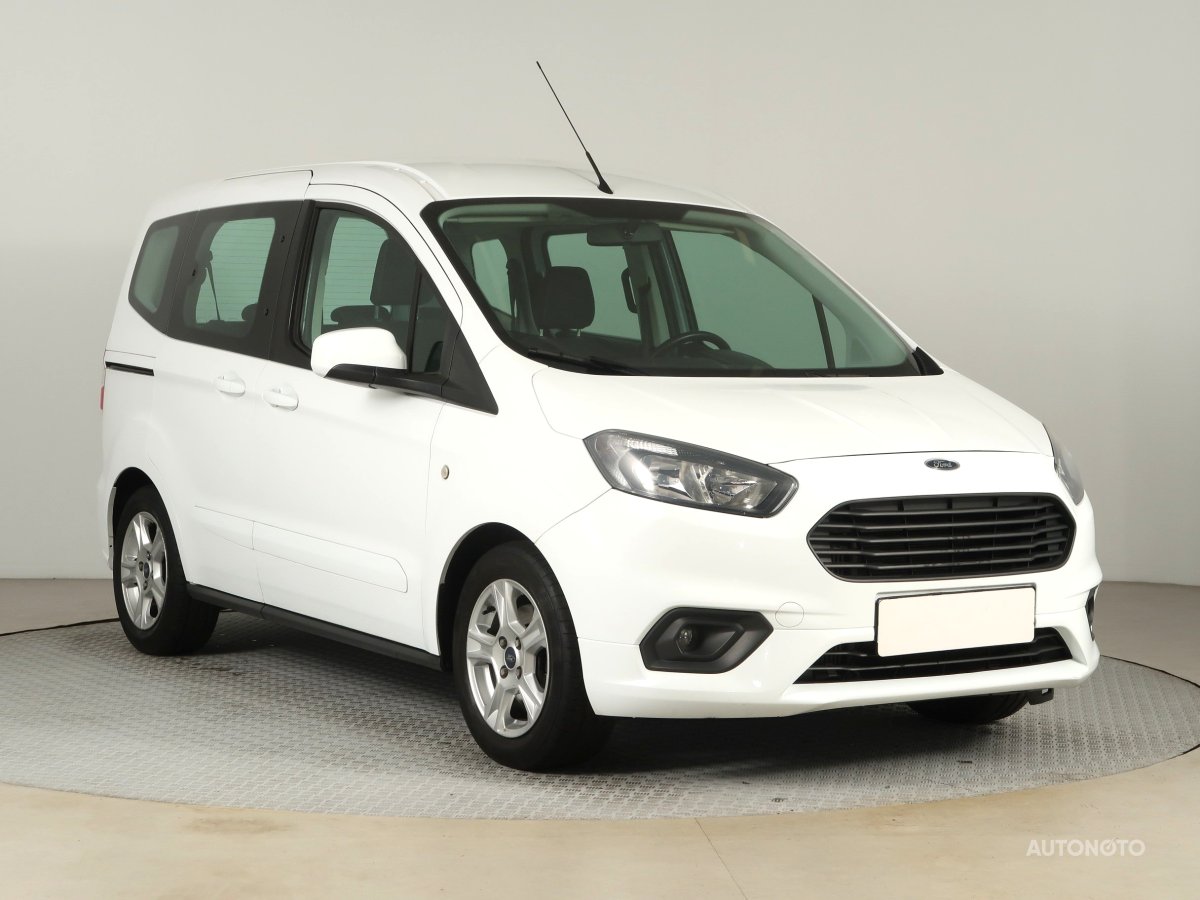 Ford Tourneo Courier, 2018 - celkový pohled