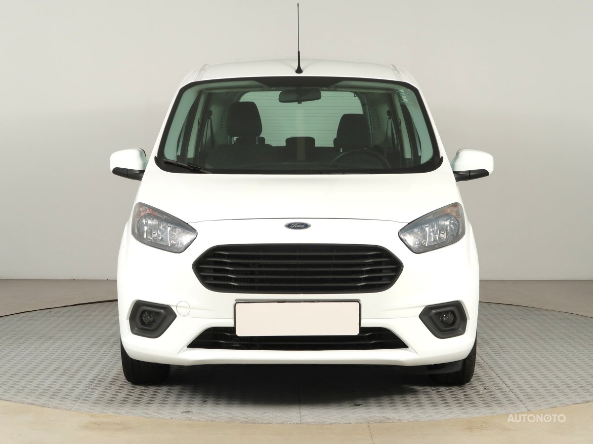 Ford Tourneo Courier, 2018 - pohled č. 2