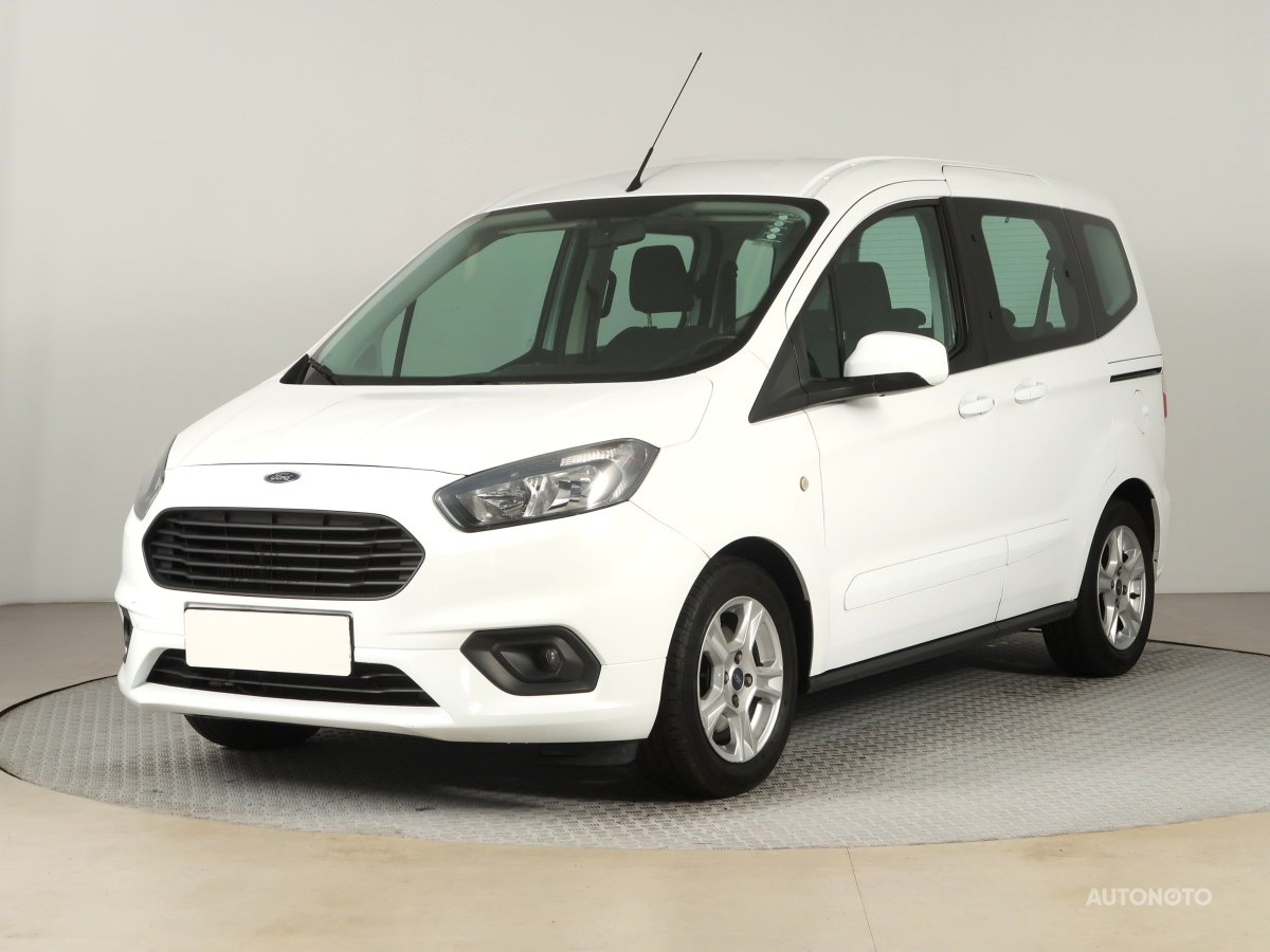 Ford Tourneo Courier, 2018 - pohled č. 3